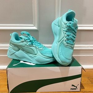 Puma RS-X running sneaker monochrome turquoise size 10